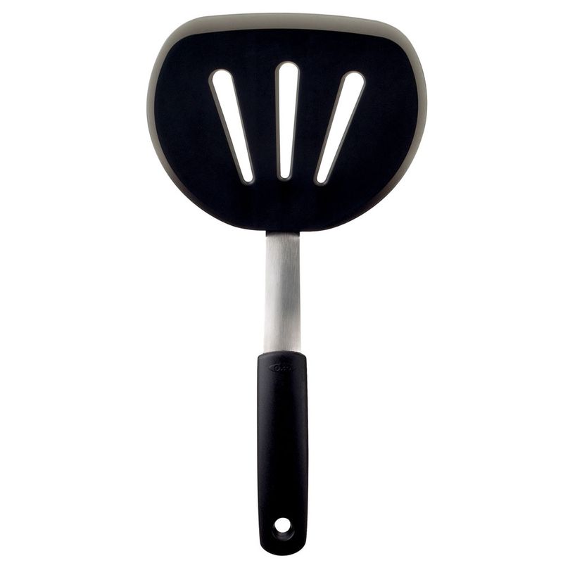 espatula-flexible-para-pancake-oxo-1071533