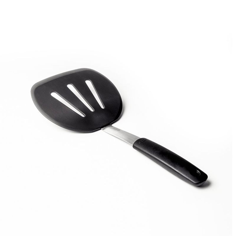 espatula-flexible-para-pancake-oxo-1071533