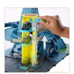 MATTEL_HHT06_194735075614_03